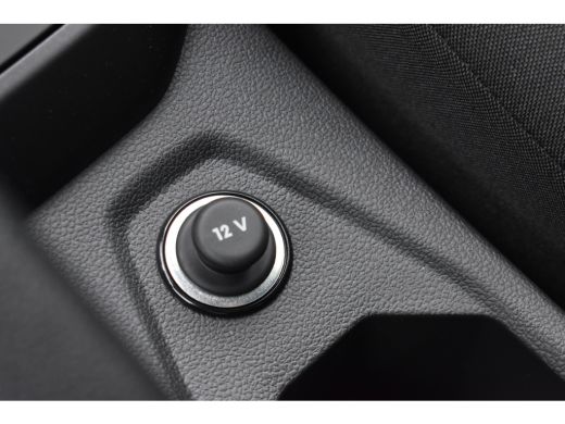 Volkswagen Polo Edition | 'App-Connect' smartphone integratie | Achterlichten LED | Afstandscontrolesysteem (Fron... ActivLease financial lease