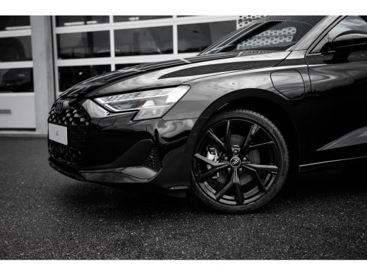 Audi A3 Sportback Advanced edition, A3 (2025) | 18" | Donker getint glas | ActivLease financial lease