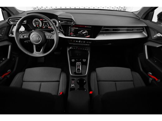 Audi A3 Sportback Advanced edition, A3 (2025) | 18" | Donker getint glas | ActivLease financial lease