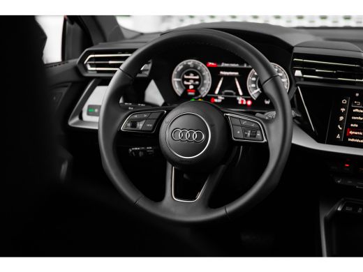 Audi A3 Sportback Advanced edition, A3 (2025) | 18" | Donker getint glas | ActivLease financial lease