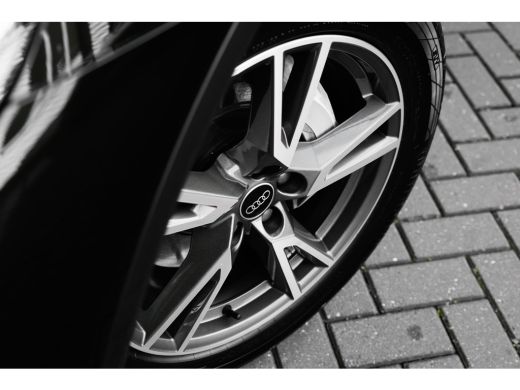 Audi Q5 50 TFSI e S edition Fabrieksgarantie 05/2030 | Trekhaak | Stoelverw. voor+achter | Cruise Control... ActivLease financial lease