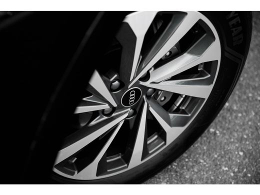 Audi Q6 e-tron Advanced edition performance 100 kWh ActivLease financial lease