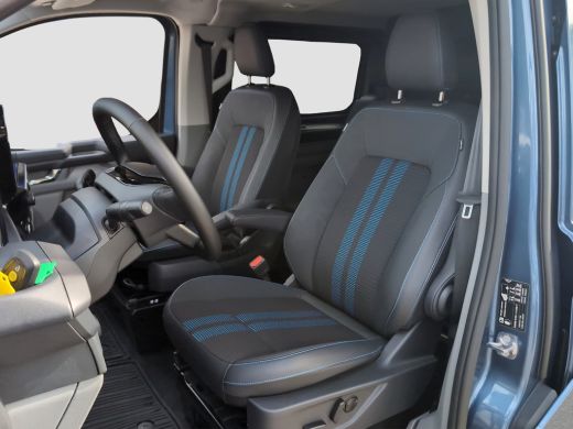Ford Transit Custom 300 DC 2.0 170 pk TDCI L2H1 Sport | Trekhaak | Stoelverwarming | Adap. Cruise | Camera ActivLease financial lease
