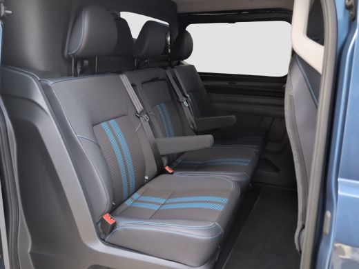 Ford Transit Custom 300 DC 2.0 170 pk TDCI L2H1 Sport | Trekhaak | Stoelverwarming | Adap. Cruise | Camera ActivLease financial lease