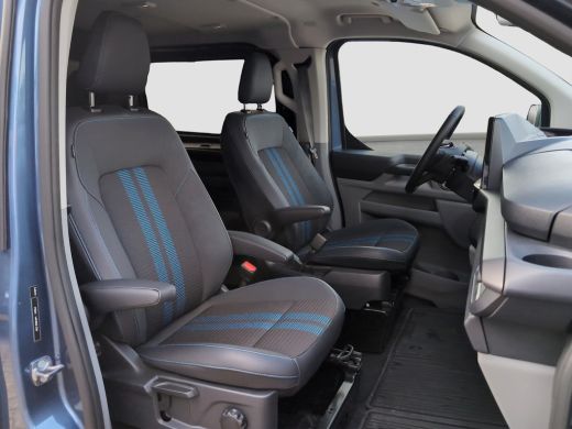 Ford Transit Custom 300 DC 2.0 170 pk TDCI L2H1 Sport | Trekhaak | Stoelverwarming | Adap. Cruise | Camera ActivLease financial lease