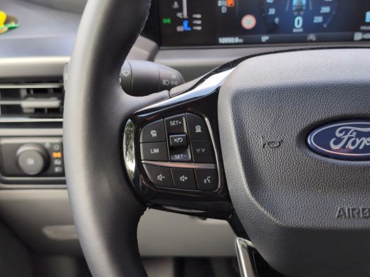 Ford Transit Custom 300 DC 2.0 170 pk TDCI L2H1 Sport | Trekhaak | Stoelverwarming | Adap. Cruise | Camera ActivLease financial lease