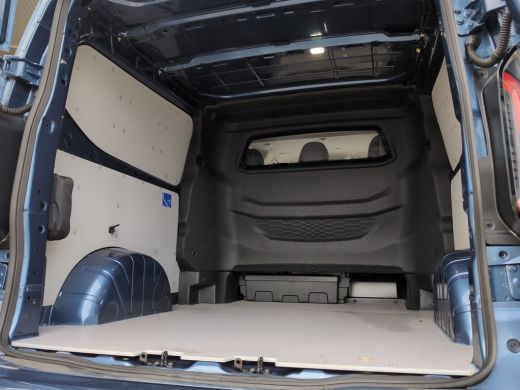 Ford Transit Custom 300 DC 2.0 170 pk TDCI L2H1 Sport | Trekhaak | Stoelverwarming | Adap. Cruise | Camera ActivLease financial lease