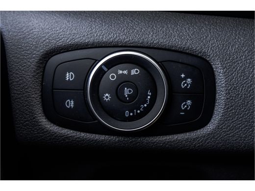 Ford Transit Custom 300 TDCI | L2H1 | Automaat | LED | Camera | CarPlay | Cruise | Airco | PDC | Euro 6 ActivLease financial lease