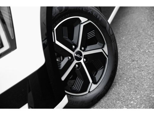 Kia Niro 1.6 GDi 183pk PHEV DynamicPlusLine Achteruitrijcamera | Adaptive cruise control | Carplay | Head ... ActivLease financial lease