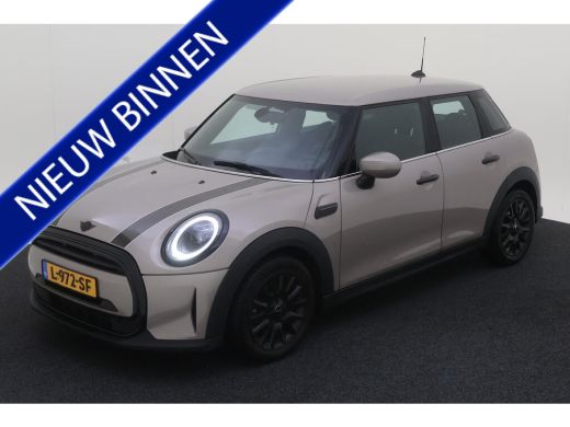 Mini One 1.5 One Business Edition NL AUTO | 1\2 LEDER | PDC |
