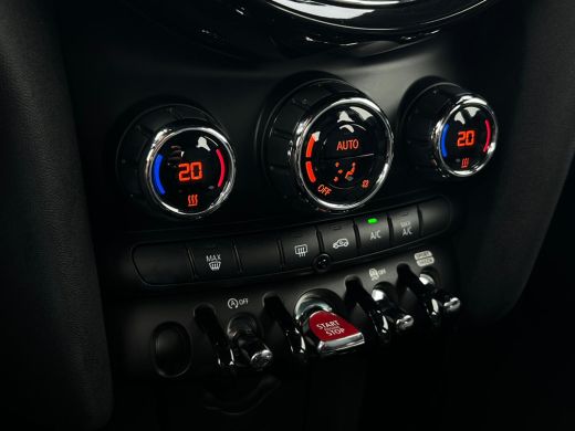 Mini Cooper 1.5 Business Edition NL AUTO | DEALER ONDERH | UNION JACK | CARPLAY ActivLease financial lease