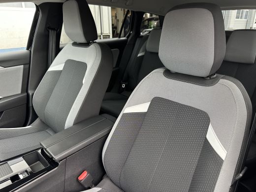 Opel Astra Sports Tourer 1.6 180PK Turbo PLUG-IN HYBRIDE | STANDKACHEL| ADAPTIEVE CRUISE CONTROL| PARKEERSEN... ActivLease financial lease