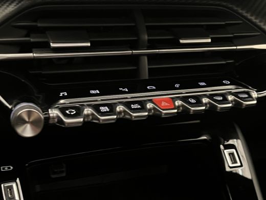 Peugeot 208 1.2 PureTech GT Pack | Achteruitrijcamera | Airco (automatisch) | Apple Carplay/Android Auto|tele... ActivLease financial lease