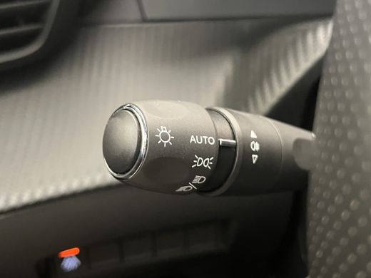 Peugeot 208 1.2 PureTech GT Pack | Achteruitrijcamera | Airco (automatisch) | Apple Carplay/Android Auto|tele... ActivLease financial lease