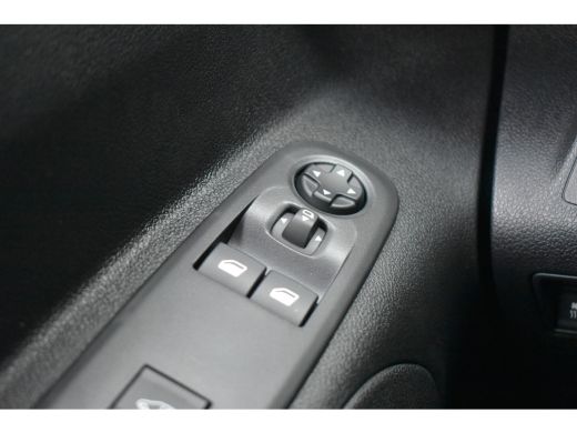 Peugeot Partner 136 L2 50 kWh Demo-Deal!! | Draadloos Apple Carplay & Android Auto| | Achteruitrijcamera | Cruise... ActivLease financial lease