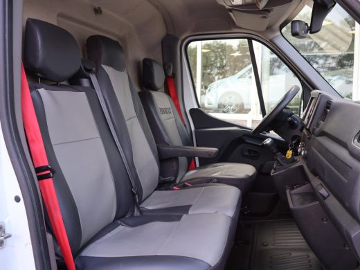 Renault Master T35 2.3 DCI 165 PK L4H2 DUBBEL LUCHT DL + 3500 KG TREKHAAK | CAMERA | APPLE CARPLAY ActivLease financial lease