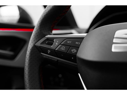 Seat Leon FR Business - eHybrid | Achteruitrijcamera | Automatisch dimmende binnenspiegel | Dakhemel uitgev... ActivLease financial lease