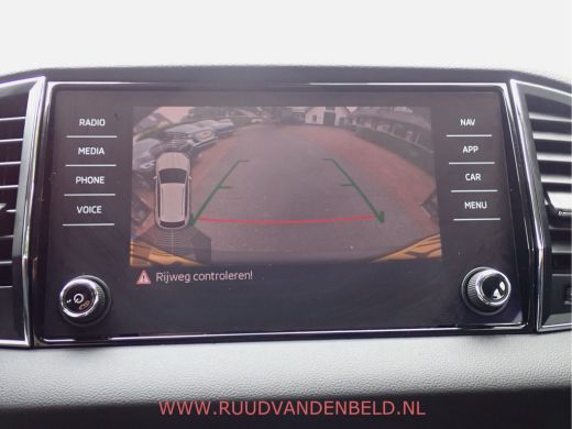 Skoda Karoq 1.5TSI VIRTUAL ACC/CARPLAY/CAMERA/DAB/KEYLESS ActivLease financial lease