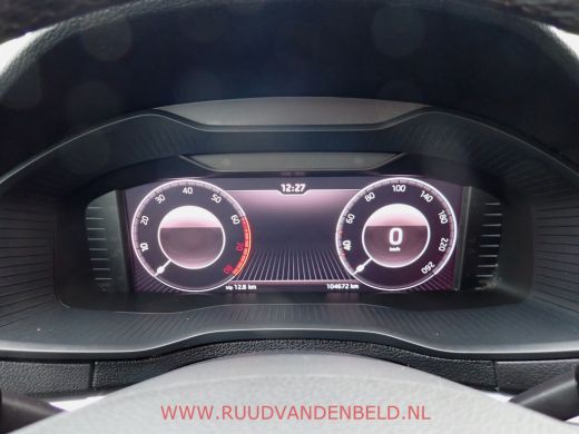 Skoda Karoq 1.5TSI VIRTUAL ACC/CARPLAY/CAMERA/DAB/KEYLESS ActivLease financial lease