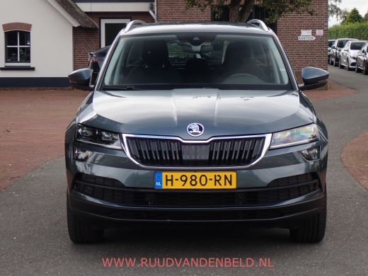 Skoda Karoq 1.5TSI VIRTUAL ACC/CARPLAY/CAMERA/DAB/KEYLESS ActivLease financial lease
