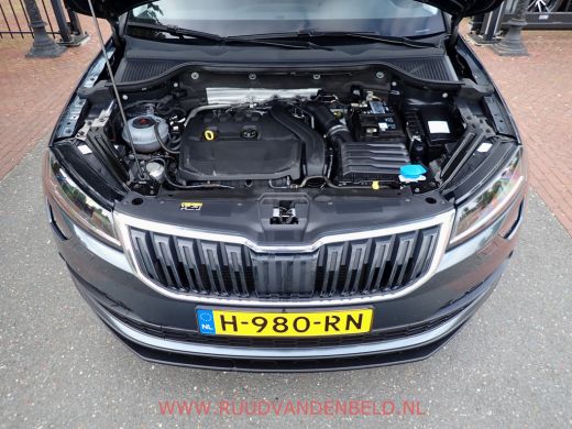 Skoda Karoq 1.5TSI VIRTUAL ACC/CARPLAY/CAMERA/DAB/KEYLESS ActivLease financial lease