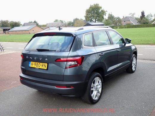 Skoda Karoq 1.5TSI VIRTUAL ACC/CARPLAY/CAMERA/DAB/KEYLESS ActivLease financial lease