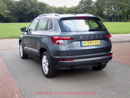 Skoda Karoq 1.5TSI VIRTUAL ACC/CARPLAY/CAMERA/DAB/KEYLESS ActivLease financial lease