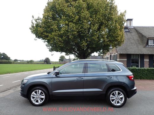 Skoda Karoq 1.5TSI VIRTUAL ACC/CARPLAY/CAMERA/DAB/KEYLESS ActivLease financial lease