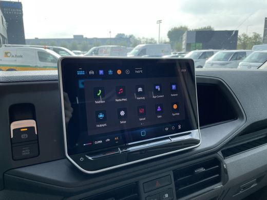 Volkswagen Crafter 30 2.0 TDI L3H2 Highline 140pk Auto | Camera | App connect ActivLease financial lease