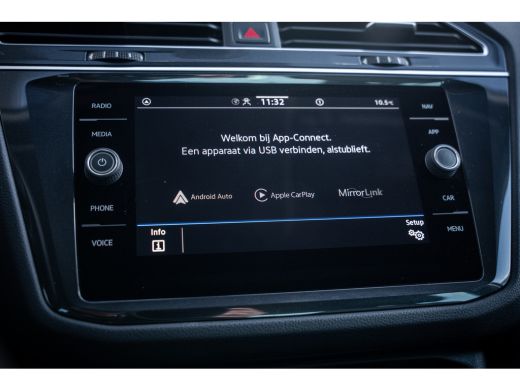 Volkswagen Tiguan 1.5 TSI 150PK DSG Life | Cruise control adaptief met Stop&Go | Trekhaak afneembaar | Voorstoelen ... ActivLease financial lease