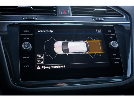 Volkswagen Tiguan 1.5 TSI 150PK DSG Life | Cruise control adaptief met Stop&Go | Trekhaak afneembaar | Voorstoelen ... ActivLease financial lease