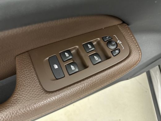 Volvo  V60 2.0 T6 Recharge AWD R-Design | Panoramadak | Harman &Kardon | HUD | Four-C actief chassissysteem ... ActivLease financial lease