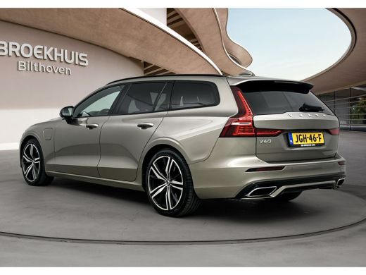 Volvo  V60 2.0 T6 Recharge AWD R-Design | Panoramadak | Harman &Kardon | HUD | Four-C actief chassissysteem ... ActivLease financial lease