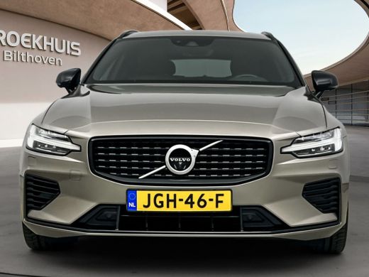 Volvo  V60 2.0 T6 Recharge AWD R-Design | Panoramadak | Harman &Kardon | HUD | Four-C actief chassissysteem ... ActivLease financial lease
