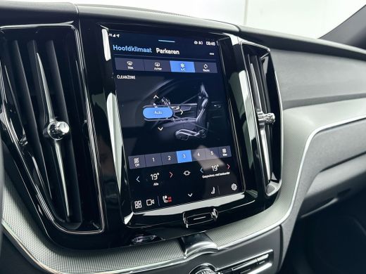 Volvo  XC60 T6 Recharge Plus Black Edition | 21" | Trekhaak | Panoramadak | Elektrisch verstelbare stoelen | ... ActivLease financial lease