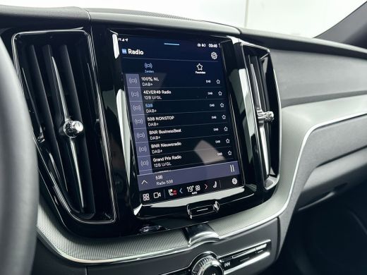 Volvo  XC60 T6 Recharge Plus Black Edition | 21" | Trekhaak | Panoramadak | Elektrisch verstelbare stoelen | ... ActivLease financial lease
