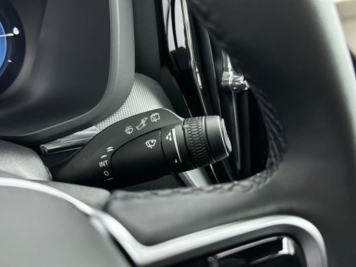 Volvo  XC60 T6 Recharge Plus Black Edition | 21" | Trekhaak | Panoramadak | Elektrisch verstelbare stoelen | ... ActivLease financial lease