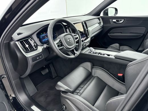 Volvo  XC60 T6 Recharge Plus Black Edition | 21" | Trekhaak | Panoramadak | Elektrisch verstelbare stoelen | ... ActivLease financial lease