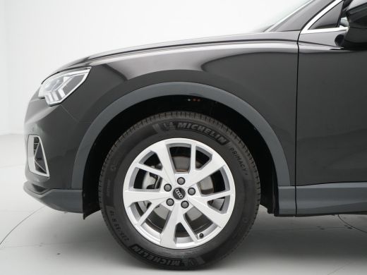 Audi Q3 35 TFSI 150 pk S-Tronic Advanced edition Navi, Camera, Sportstoelen, Led 72 ActivLease financial lease