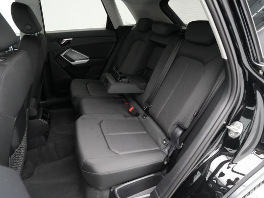 Audi Q3 35 TFSI 150 pk S-Tronic Advanced edition Navi, Camera, Sportstoelen, Led 72 ActivLease financial lease