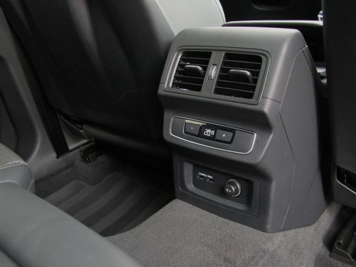 Audi Q5 Sportback 55 TFSI eHybrid 367pk S edition Competition | Navarra Blue | Garantie 09-01-2027 ActivLease financial lease