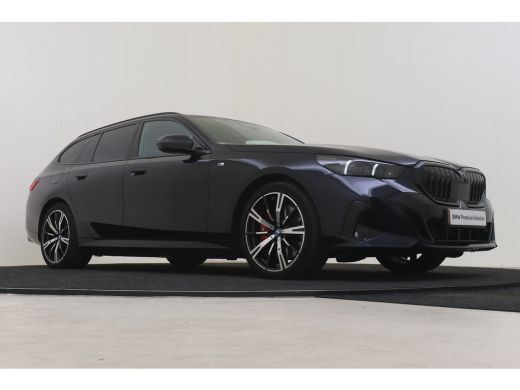 BMW 5 Serie Touring 550e xDrive M Sport Automaat / Trekhaak / Adaptief onderstel professional / Stoelventilat... ActivLease financial lease