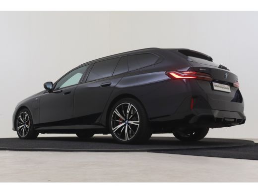 BMW 5 Serie Touring 550e xDrive M Sport Automaat / Trekhaak / Adaptief onderstel professional / Stoelventilat... ActivLease financial lease