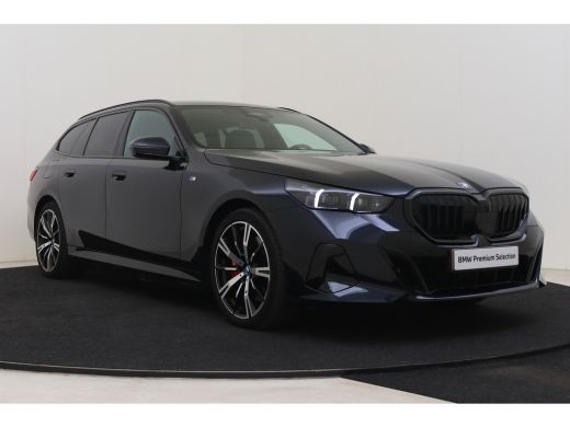 BMW 5 Serie Touring 550e xDrive M Sport Automaat / Trekhaak / Adaptief onderstel professional / Stoelventilat... ActivLease financial lease