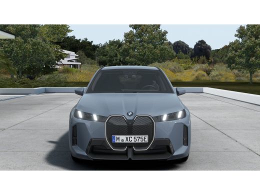 BMW iX xDrive45 M Sport / Trekhaak / Adaptief onderstel / Stoelventilatie / Parking Assistant Profession... ActivLease financial lease