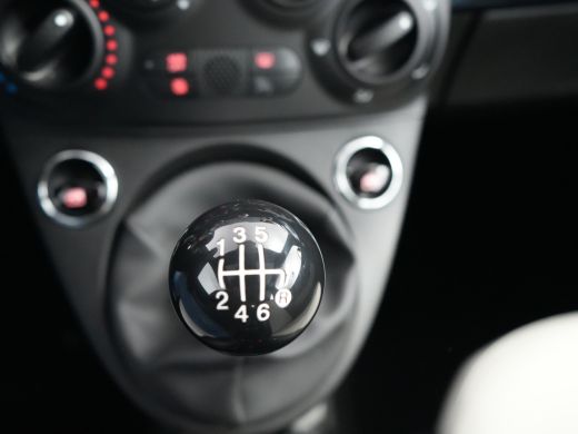 Fiat 500 1.0 Hybrid Dolcevita | Achterbank in delen neerklapbaar | Airco | Apple Carplay/Android Auto|tele... ActivLease financial lease