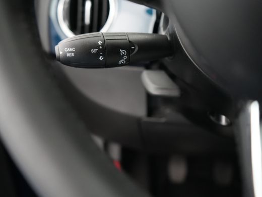 Fiat 500 1.0 Hybrid Dolcevita | Achterbank in delen neerklapbaar | Airco | Apple Carplay/Android Auto|tele... ActivLease financial lease