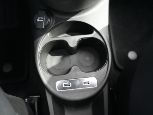 Fiat 500 1.0 Hybrid Dolcevita | Achterbank in delen neerklapbaar | Airco | Apple Carplay/Android Auto|tele... ActivLease financial lease