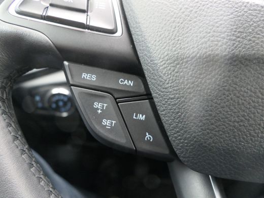 Ford EcoSport 1.0 EcoBoost Titanium | Half-Lederen Bekleding | CarPlay/Android Auto | Parkeersensoren | Bluetoo... ActivLease financial lease