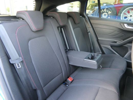 Ford Focus 1.0 EcoBoost Hybrid ST Line X | B&O | Winterpack | Camera | Elektrische Achterklep | ActivLease financial lease